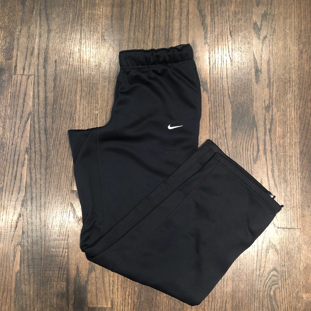 Black Nike sweatpants
